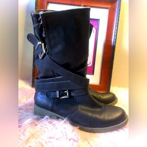 Rocket Dog Women’s black boots sz 9.5